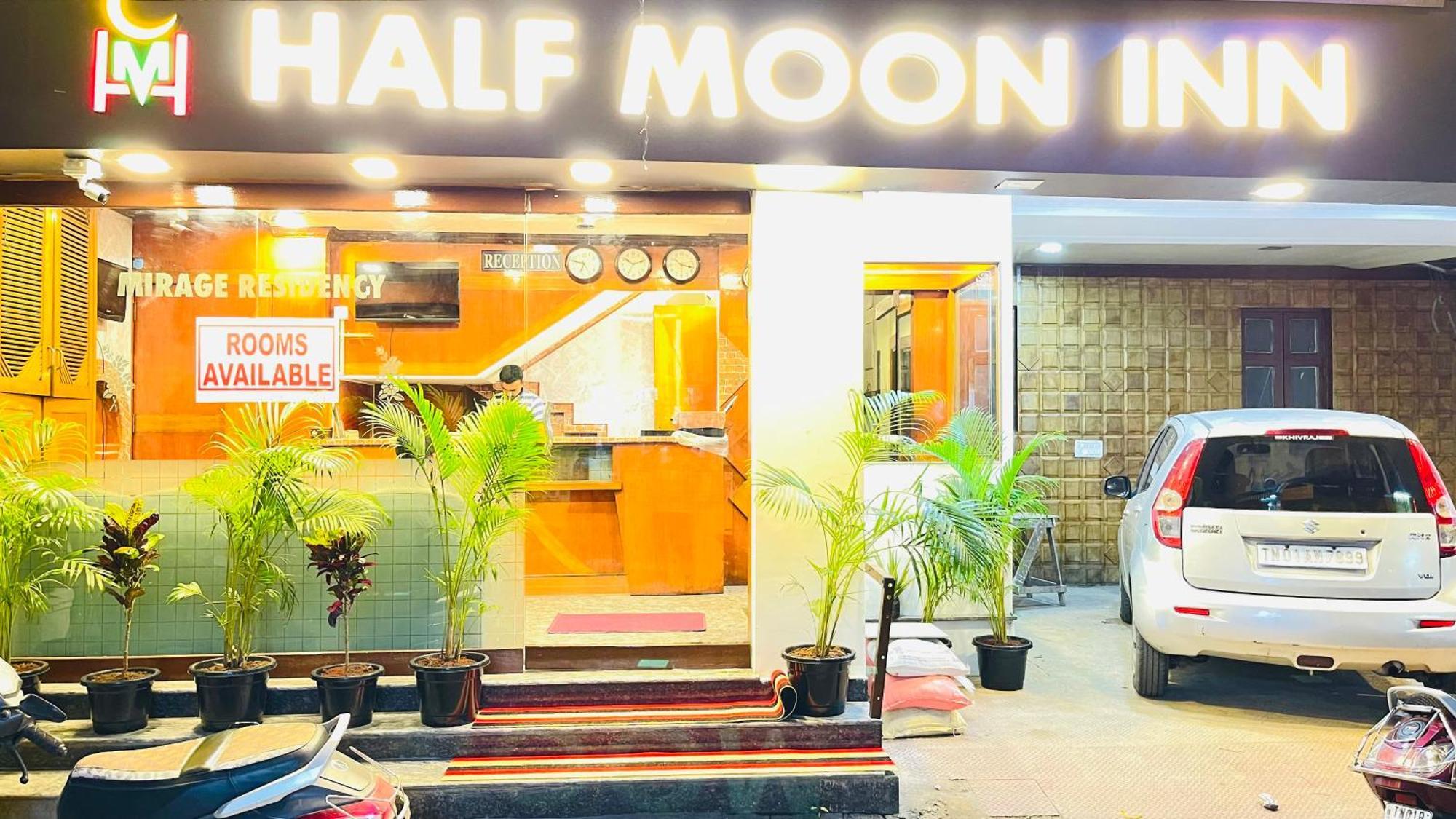 Half Moon Inn Chennai Exteriör bild